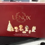Lenox China Peanuts The Christmas Pageant Nativity Set- 7 Piece Box. Fixed Price $125.00.